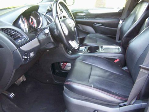 Used 2019 Dodge Grand Caravan GT image 7