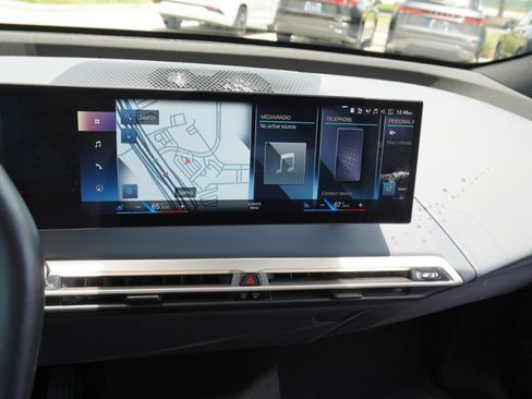 Used 2023 BMW iX M60 AWD/4WD image 16