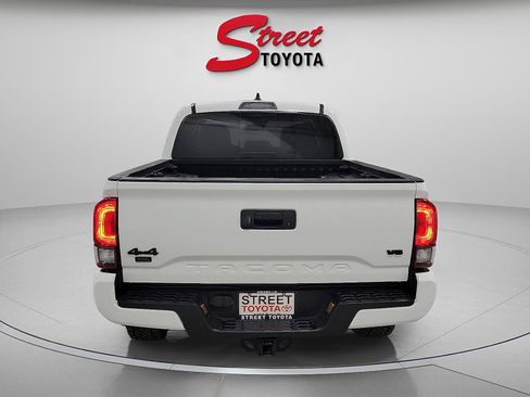 Certified 2023 Toyota Tacoma Trail Edition image 3