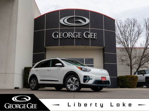 Used 2022 Kia Niro EX Premium w/ Cold Weather Package image 1