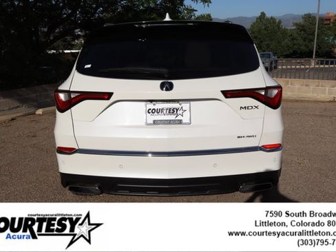 Used 2023 Acura MDX SH-AWD w/ Advance Package image 5