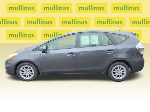 Used 2012 Toyota Prius V Two FWD image 11