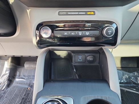 Used 2023 Ford Escape SE w/ PHEV Premium Package image 16