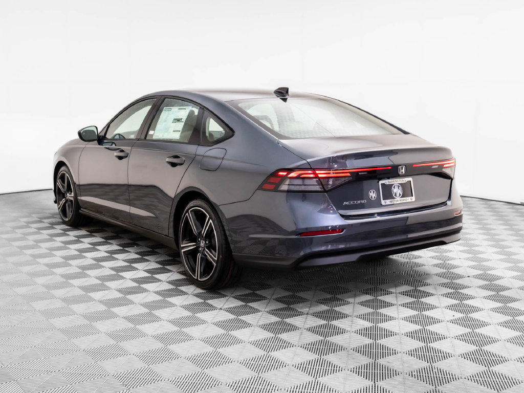 Used 2026 Honda Accord SE image 4