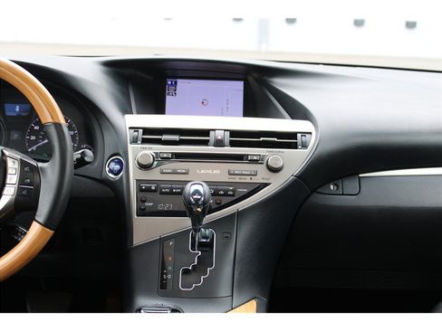 Used 2015 Lexus RX 450h AWD image 27