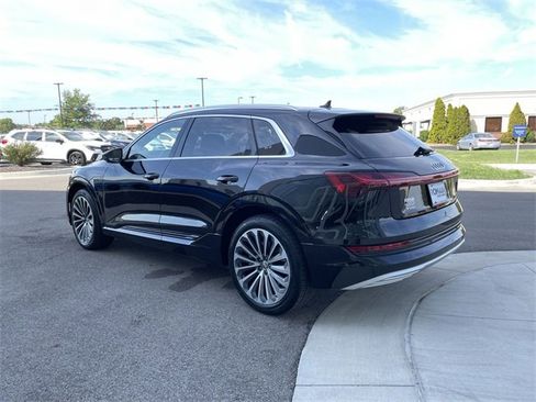 Used 2019 Audi e-tron Prestige image 3