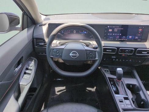 Certified 2026 Nissan Sentra SR w/ SR Premium Package FWD image 18