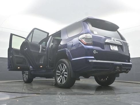 Used 2018 Toyota 4Runner Limited AWD/4WD image 54