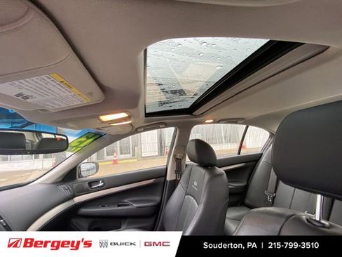 Used 2013 INFINITI G37 x w/ Premium Pkg image 21