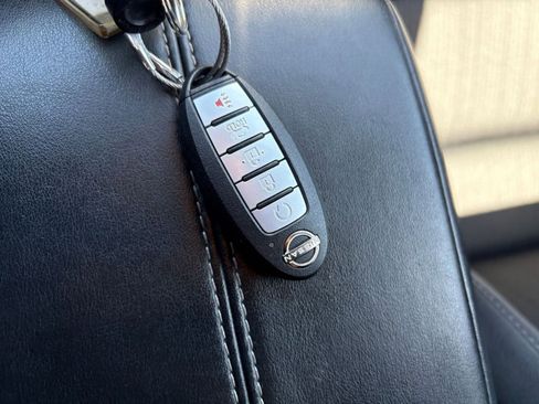 Used 2025 Nissan Altima 2.5 SV image 25