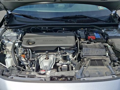Used 2025 Honda Civic Sport image 26