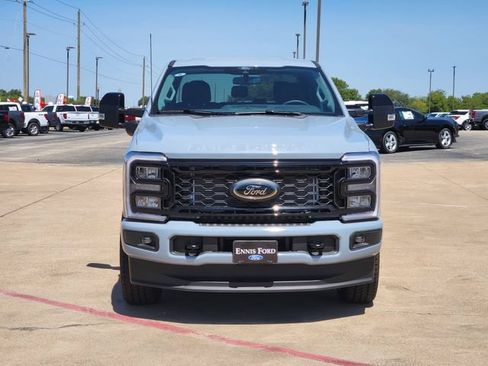 New 2026 Ford F250 Lariat w/ Black Appearance Package AWD/4WD image 2