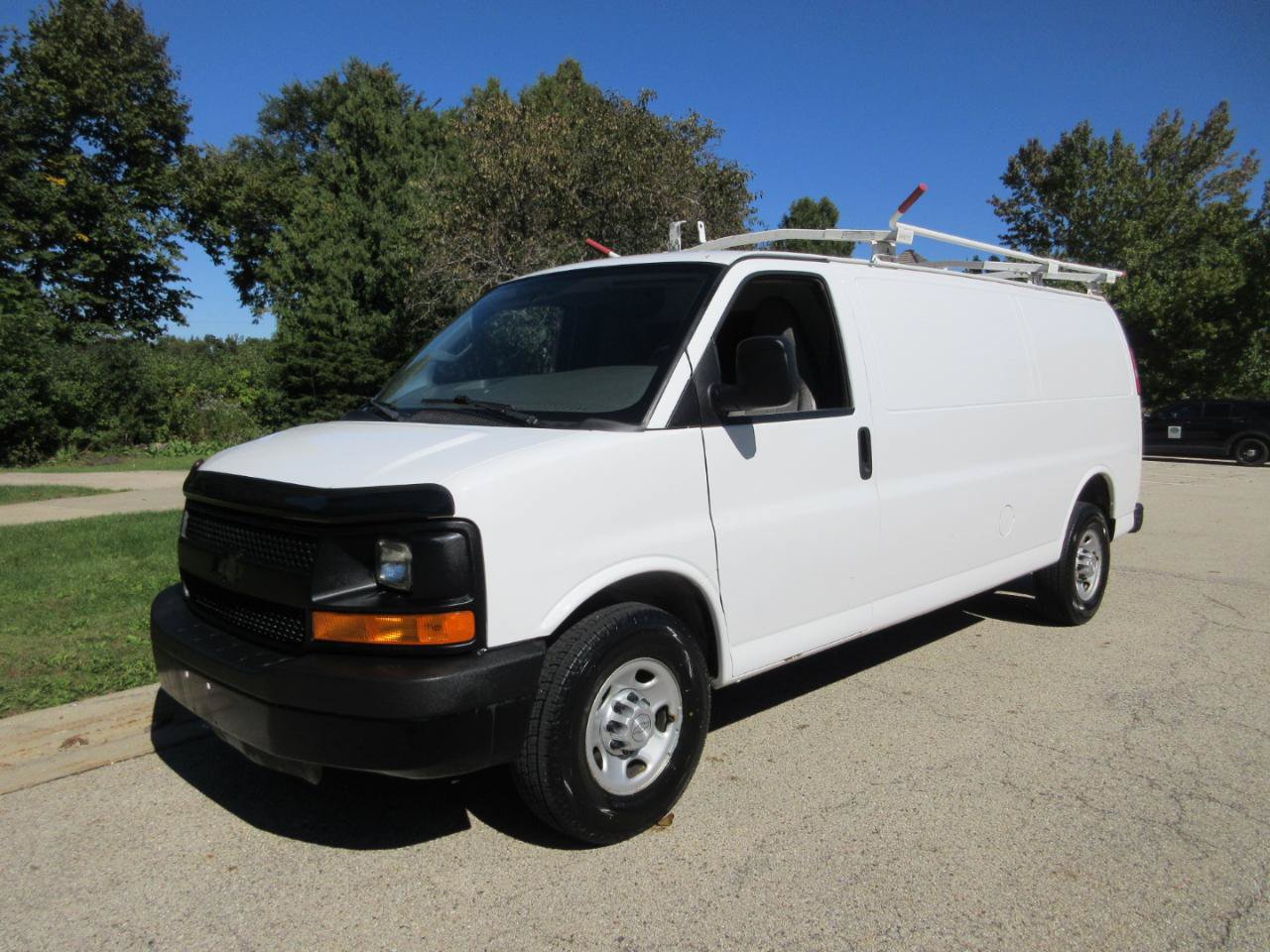 Used 2016 Chevrolet Express 3500 Extended RWD image 38