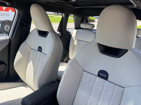 New 2026 MINI Cooper 4-Door Hardtop FWD image 18