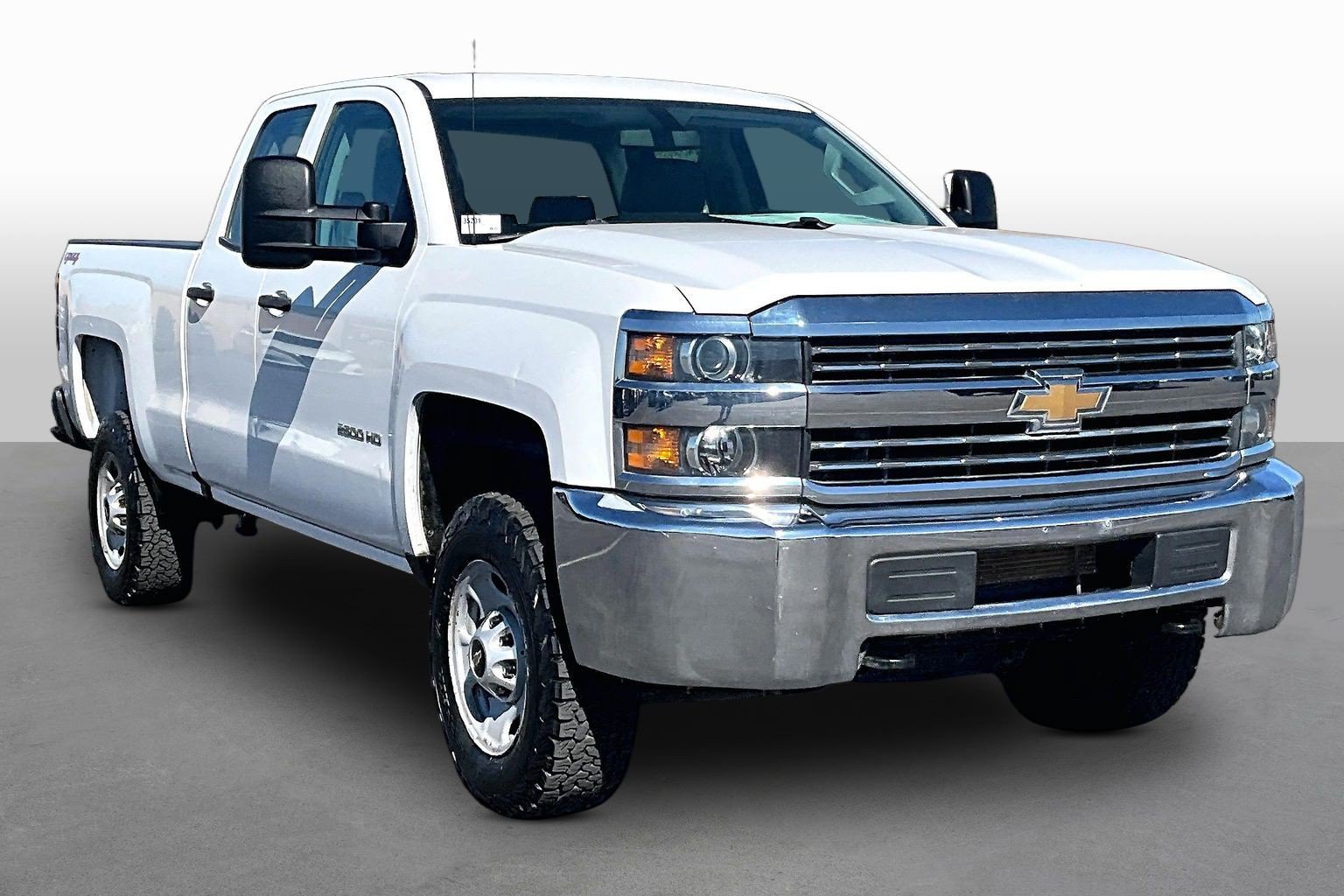 Used 2017 Chevrolet Silverado 2500 W/T AWD/4WD image 10