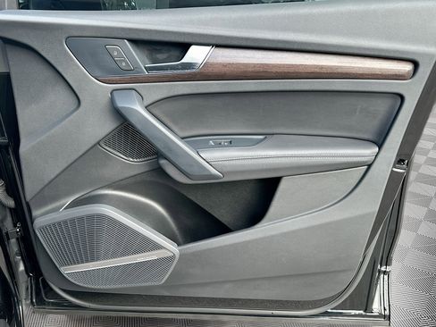 Used 2023 Audi Q5 2.0T Premium Plus image 35