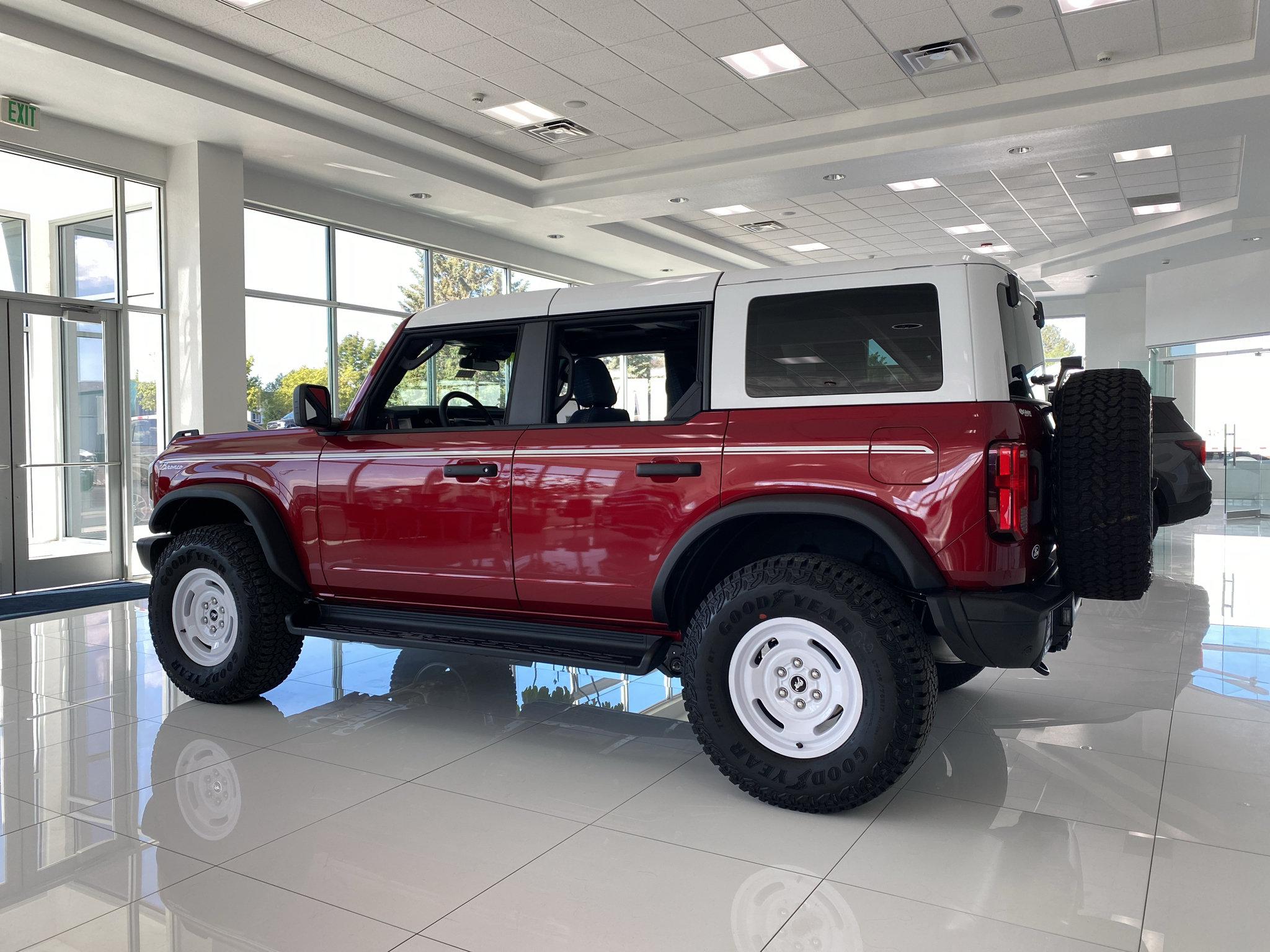 New 2026 Ford Bronco Heritage Edition AWD/4WD image 25