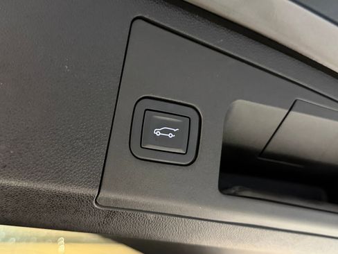 Used 2019 Cadillac XT4 Premium Luxury w/ Driver Awareness Package FWD image 37