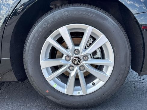 Used 2026 Toyota Camry LE FWD image 30