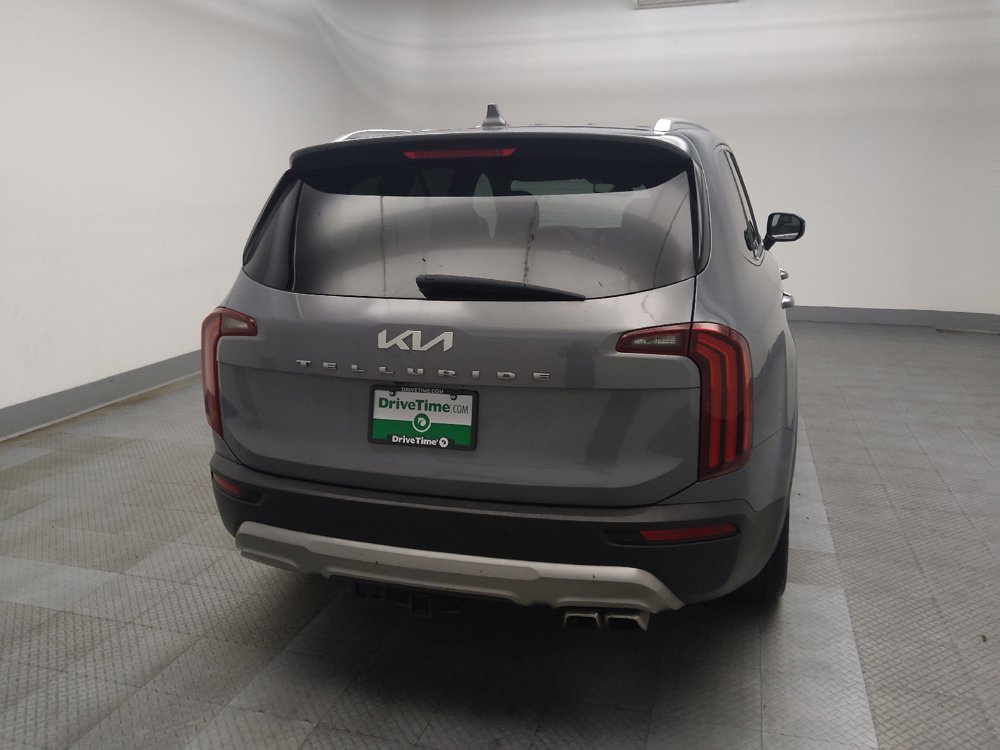 Used 2022 Kia Telluride SX w/ Towing Package FWD image 7