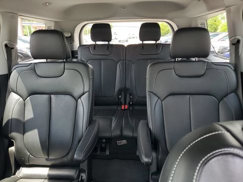 Certified 2022 Jeep Grand Cherokee L Limited RWD image 12