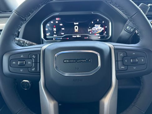 New 2025 GMC Sierra 2500 Denali w/ Denali Reserve Package image 24