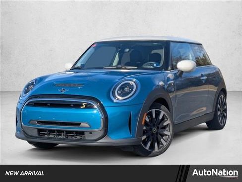 Used 2023 MINI Cooper SE image 1