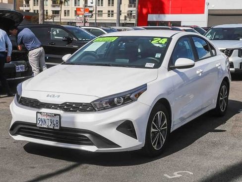 Used 2024 Kia Forte LXS image 5