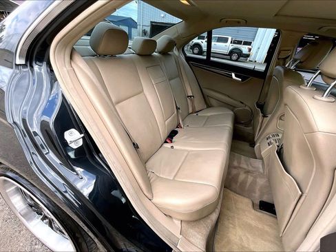 Used 2013 Mercedes-Benz C 250 Sedan image 20