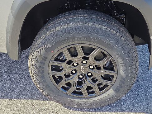 New 2026 Chevrolet Colorado Trail Boss AWD/4WD image 7