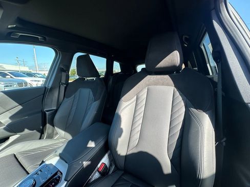 Certified 2025 BMW X3 xDrive30i w/ Premium Package image 9