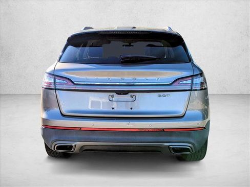 Used 2019 Lincoln Nautilus Select image 6