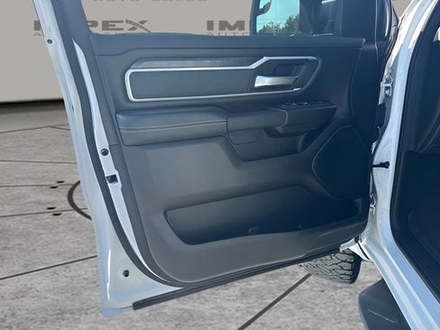 Used 2022 RAM 1500 Big Horn w/ Night Edition AWD/4WD image 25