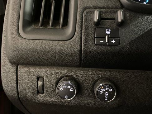 Used 2018 Chevrolet Colorado ZR2 image 16