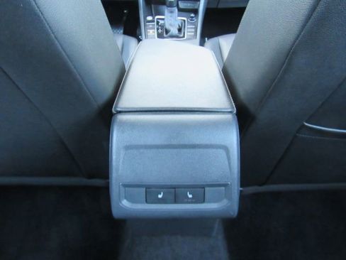 Used 2020 Volkswagen Jetta SE w/ SE Cold Weather Package image 22