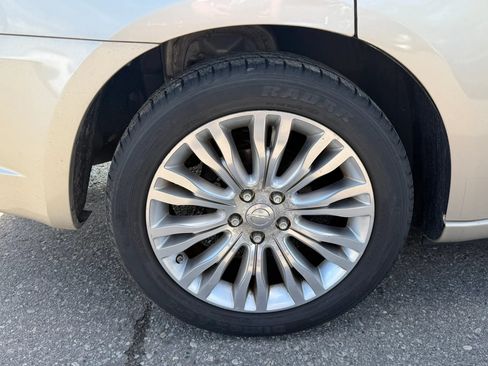 Used 2013 Chrysler 200 Limited FWD image 9
