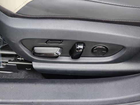 Certified 2024 Lexus ES 350 Ultra Luxury w/ Accessory Package (Z2) image 32