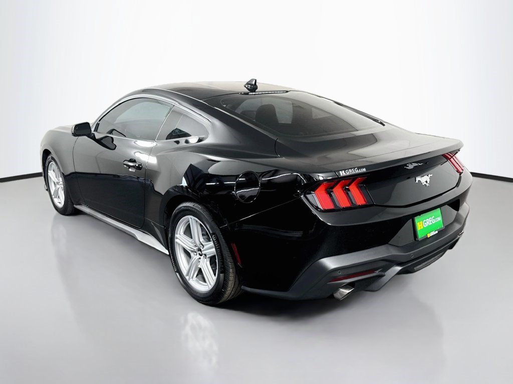 Used 2026 Ford Mustang Coupe RWD image 7