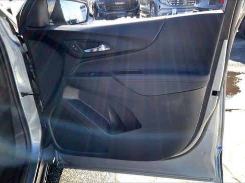 Certified 2023 Chevrolet Equinox RS image 21