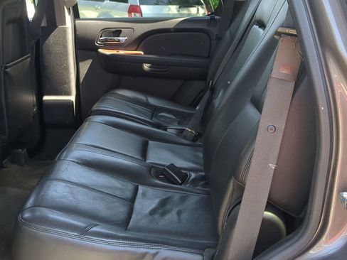 Used 2013 Chevrolet Tahoe LT AWD/4WD image 19