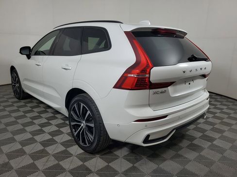 Used 2025 Volvo XC60 B5 Plus image 6