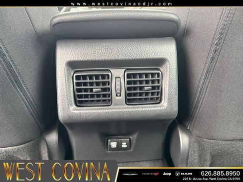 Used 2025 Toyota Camry LE FWD image 32