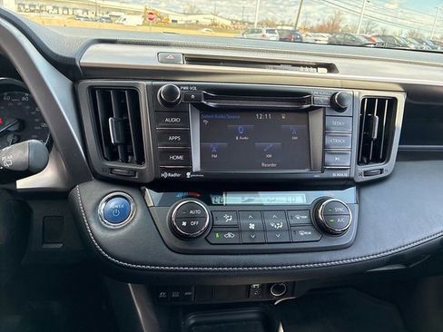 Used 2017 Toyota RAV4 XLE w/ Protection Package image 28