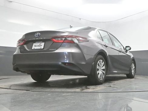 Used 2021 Toyota Camry LE image 35