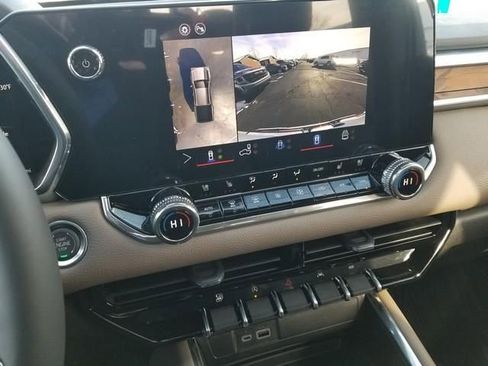 New 2026 GMC Canyon Denali image 18