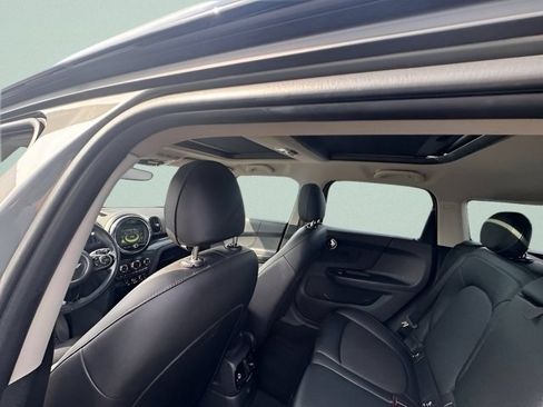 Used 2017 MINI Cooper Countryman FWD image 17