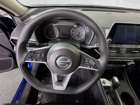Used 2019 Nissan Altima 2.5 S FWD image 18