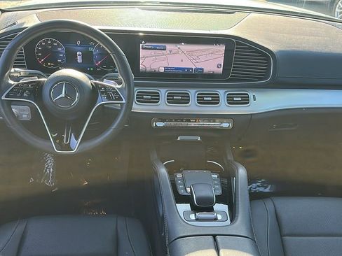 Used 2024 Mercedes-Benz GLS 450 4MATIC image 13