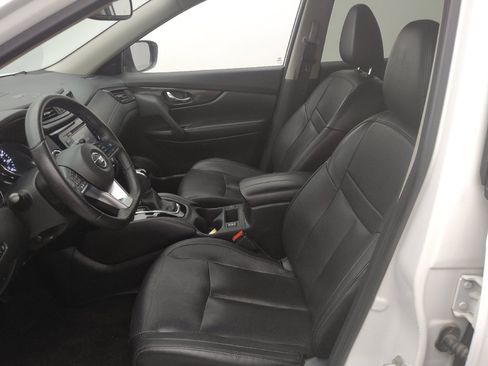 Used 2020 Nissan Rogue SL AWD/4WD image 17