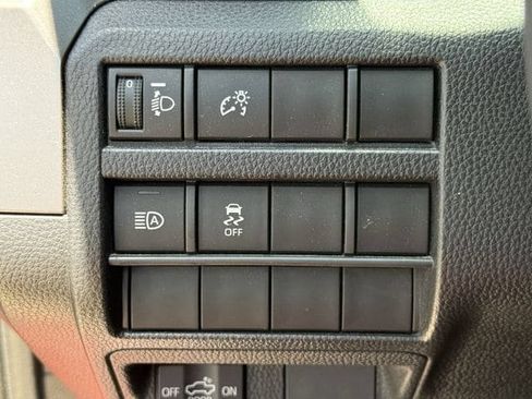 Used 2024 Toyota Tacoma TRD Sport AWD/4WD image 24
